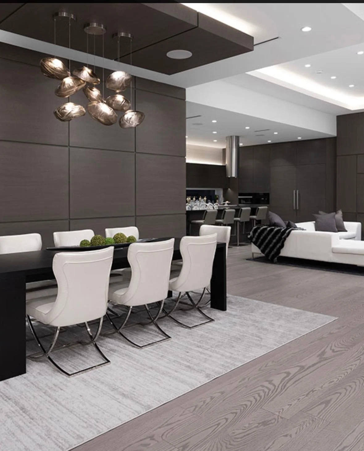 Timber kitchen cabinetry and dining space by Blocco25